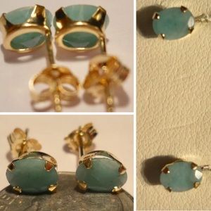 Green stud earrings gemstone, 14kt gold